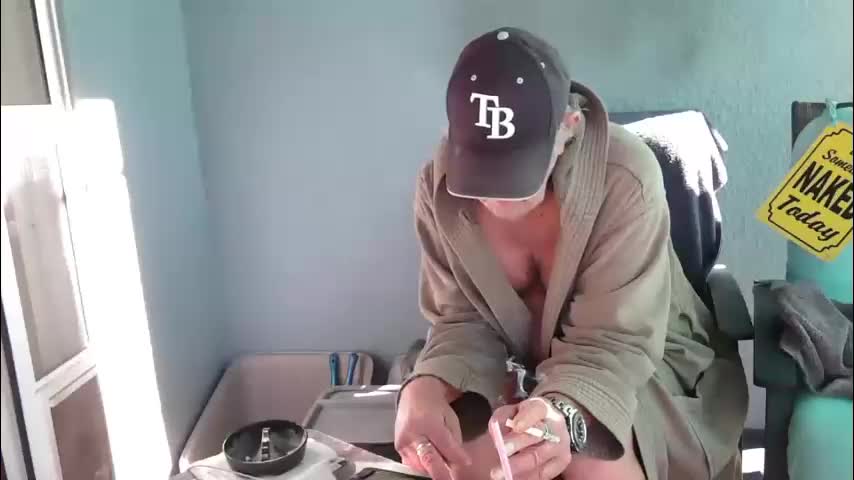 smallpenisbigtongue Live Sex December 13, 2025