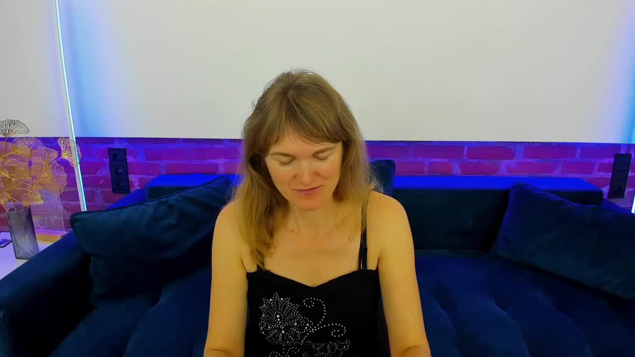 Annabel-xxx Live Sex December 13, 2025