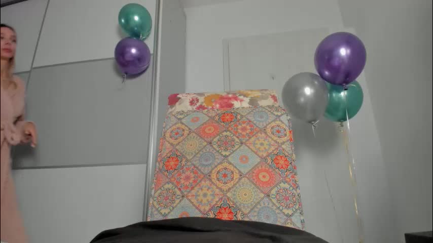 snow_flakee Live Sex December 14, 2025