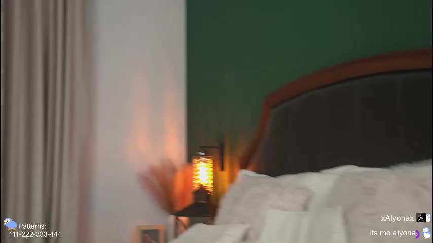 alyonaqueen_ Live Sex December 13, 2025