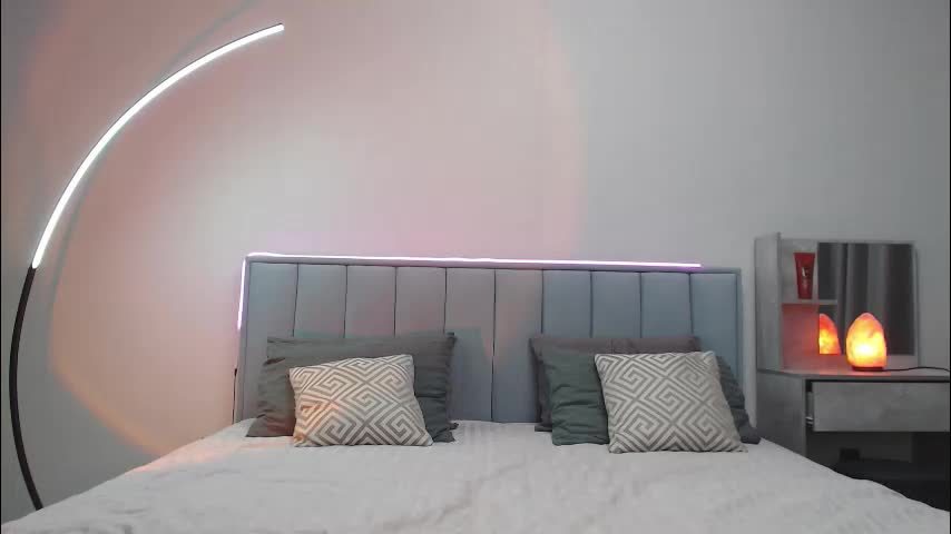 love_vibe Live Sex December 14, 2025