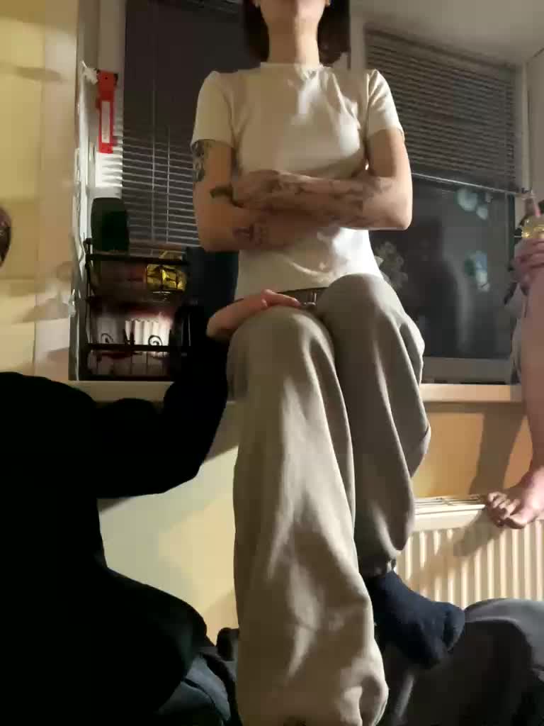 shyyyygirls Live Sex November 28, 2025