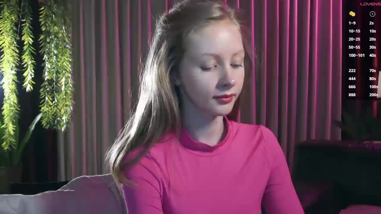 MiaVebes Live Sex December 13, 2025