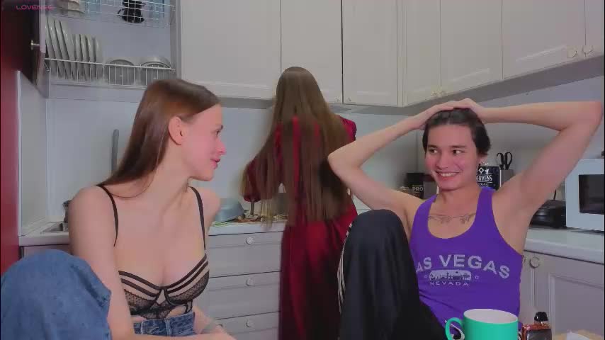 ihavepaws33 Live Sex December 13, 2025