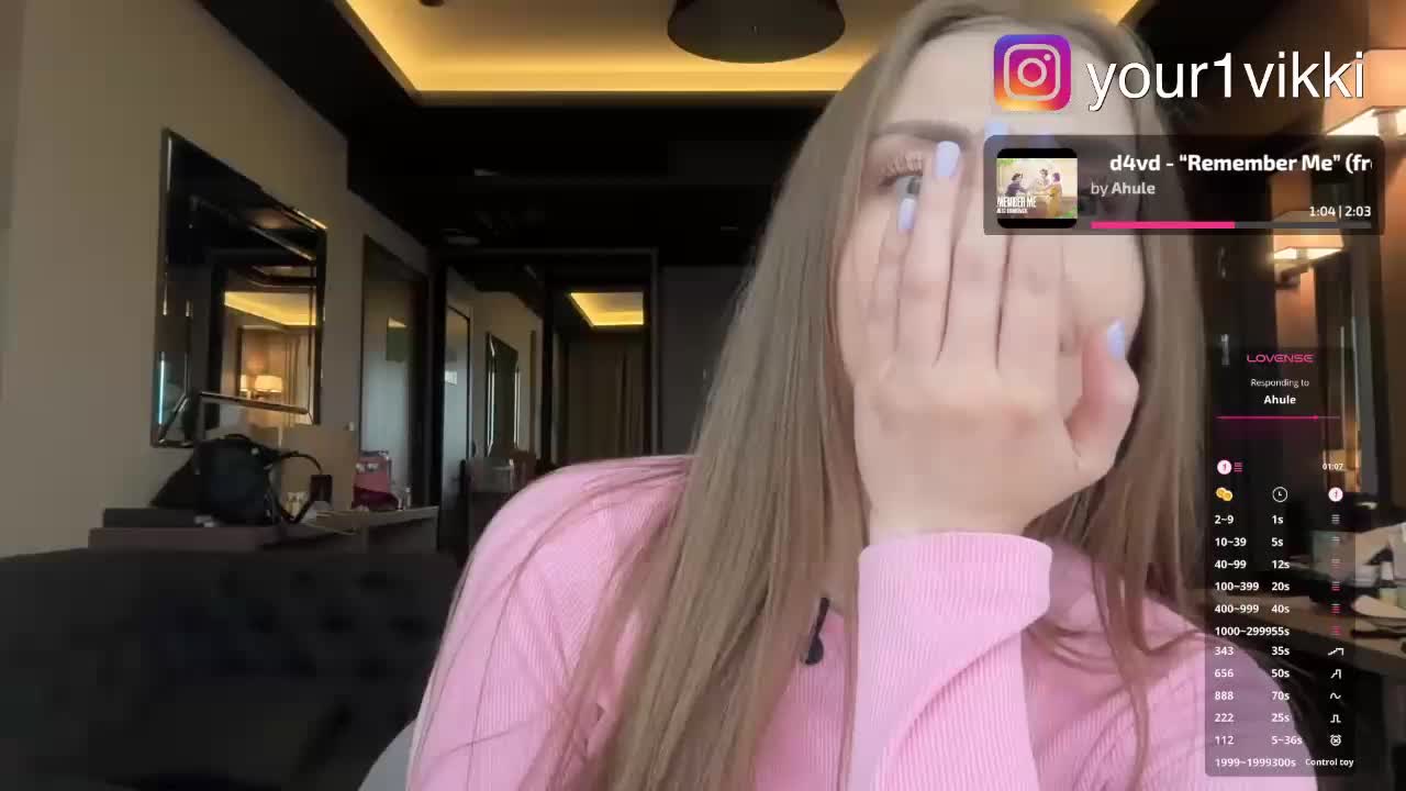 VikkiExtraCheese Live Sex December 13, 2025