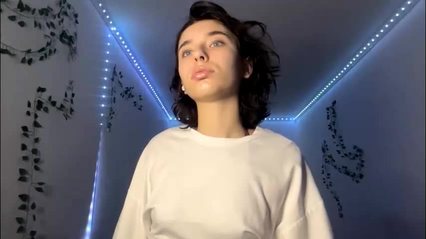 viviennebreihan Live Sex December 13, 2025