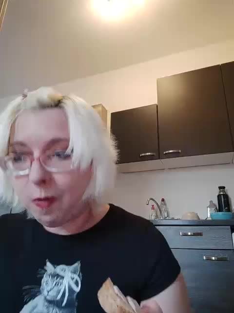 Vika211 Live Sex December 13, 2025