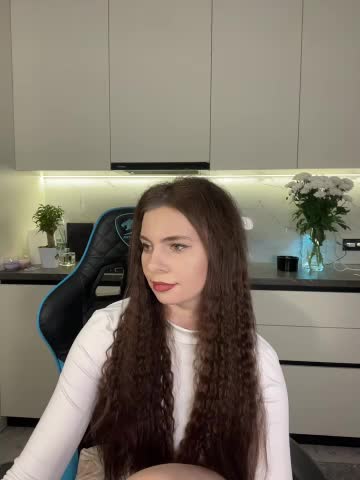 CurlyLara Live Sex December 14, 2025