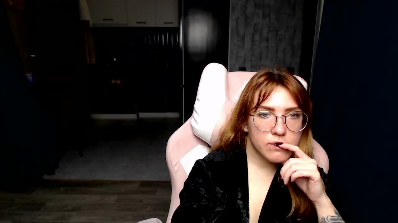 Regimasmile Live Sex December 13, 2025