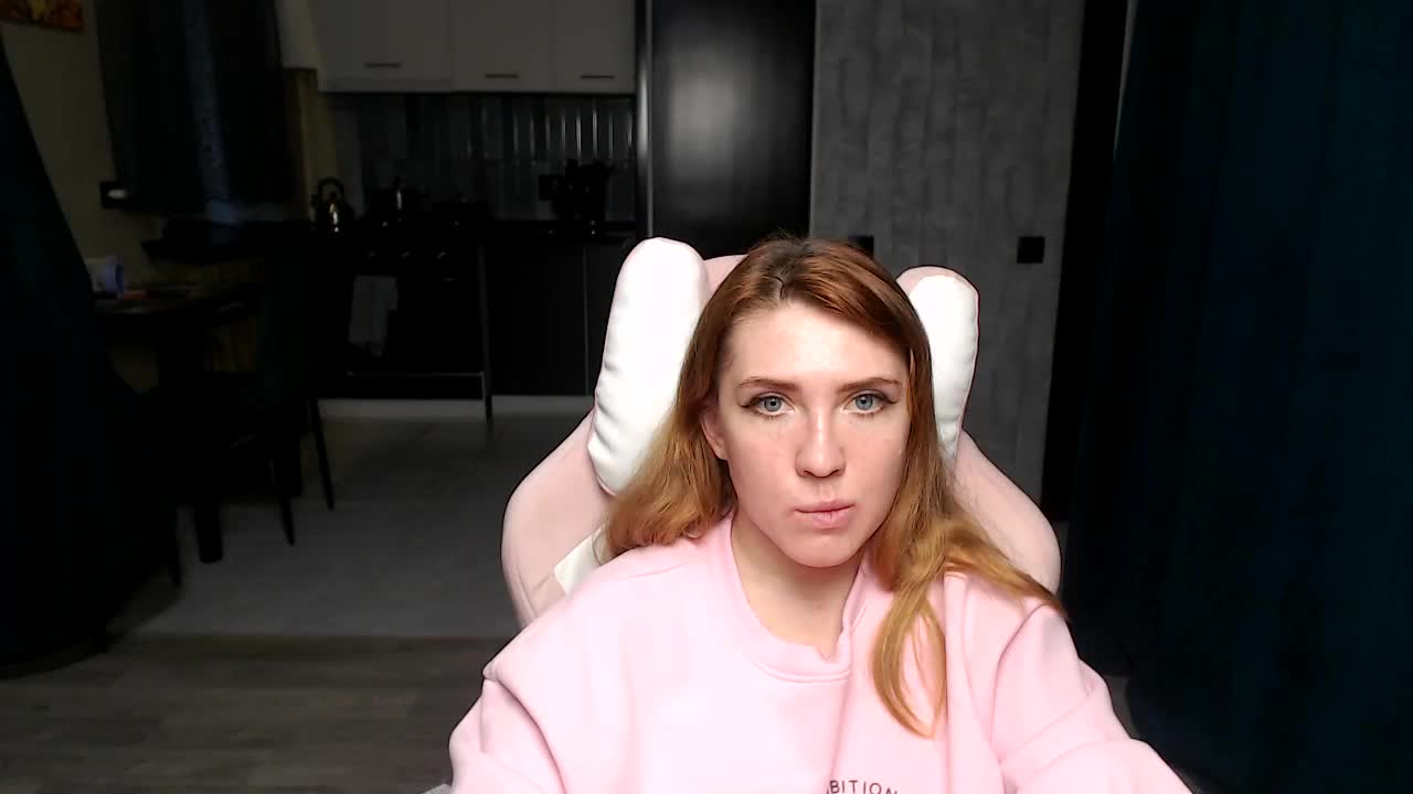 Regimasmile Live Sex December 13, 2025