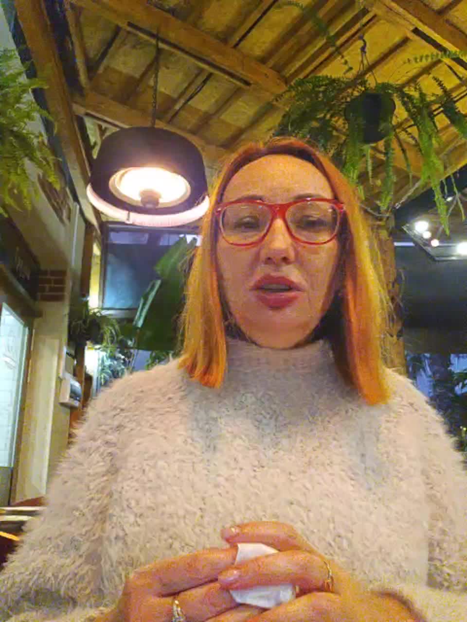 Pink-Lips Live Sex December 13, 2025