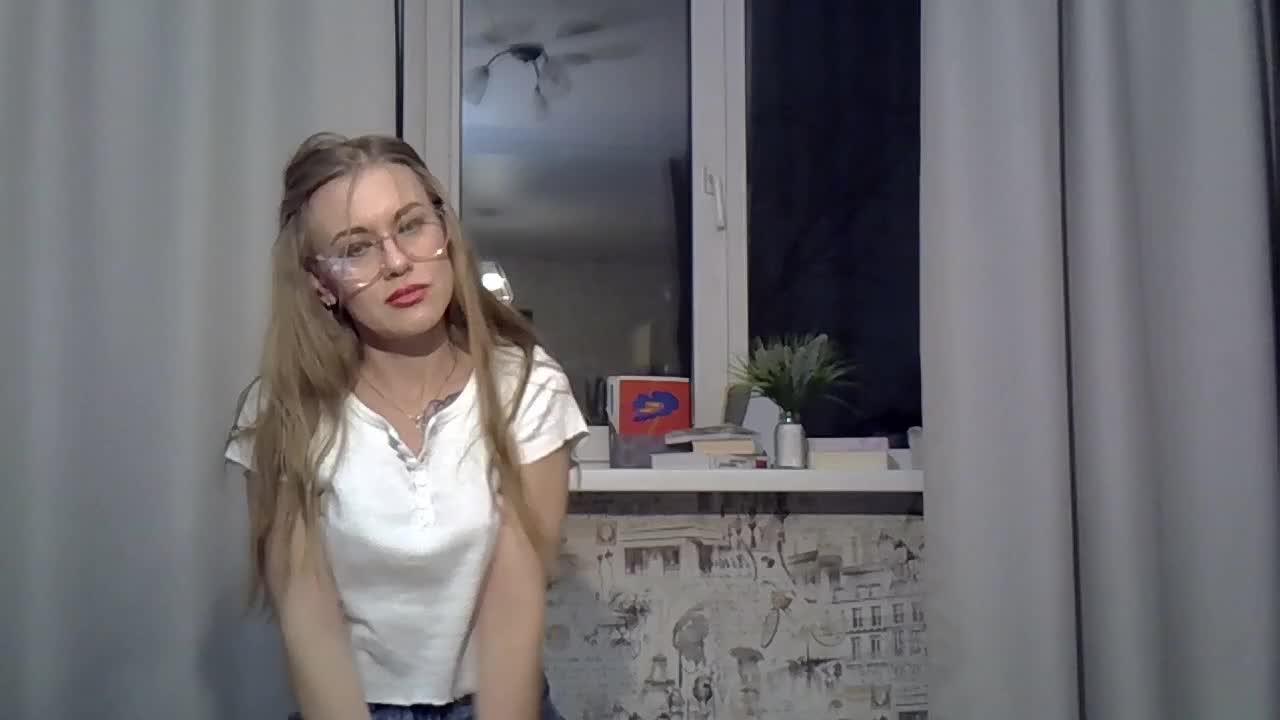 MarinaMOON Live Sex November 30, 2025