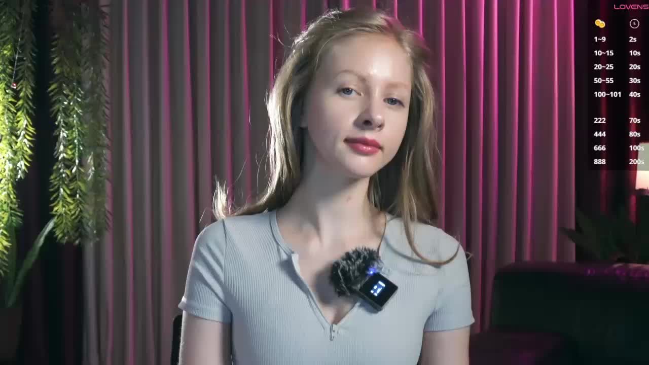 MiaVebes Live Sex December 13, 2025