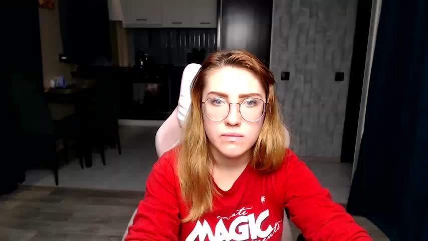 Reginasmilee Live Sex December 13, 2025