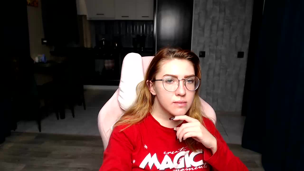 Regimasmile Live Sex December 13, 2025