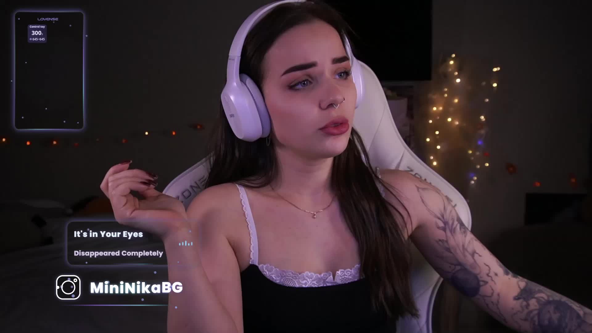 MiniNika Live Sex November 30, 2025