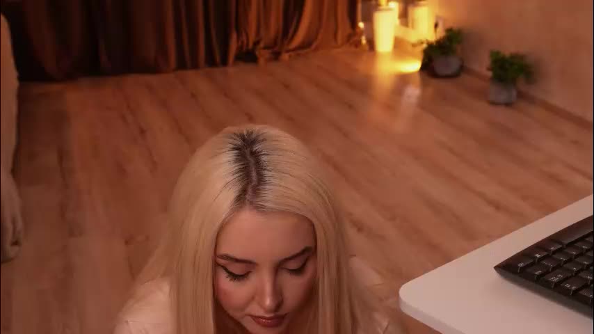 victoriamorrone Live Sex December 14, 2025