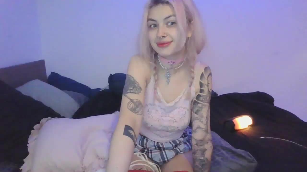 EmilyFlowers Live Sex December 13, 2025