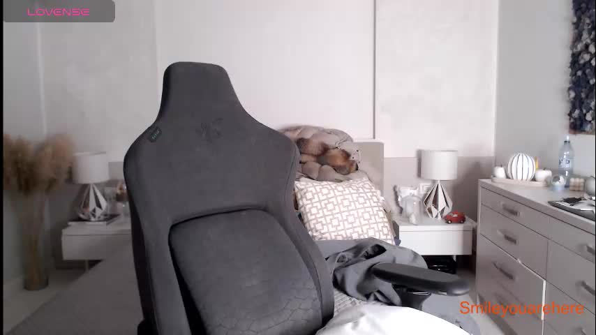 smileyouarehere Live Sex December 13, 2025