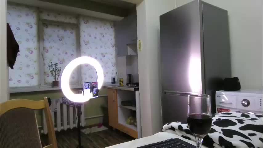 best_ass2000 Live Sex December 15, 2025