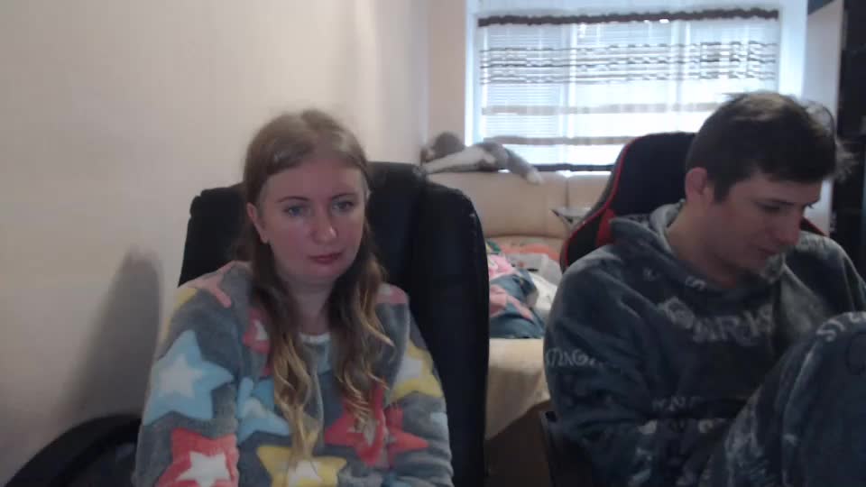 jenisandpeter Live Sex December 13, 2025