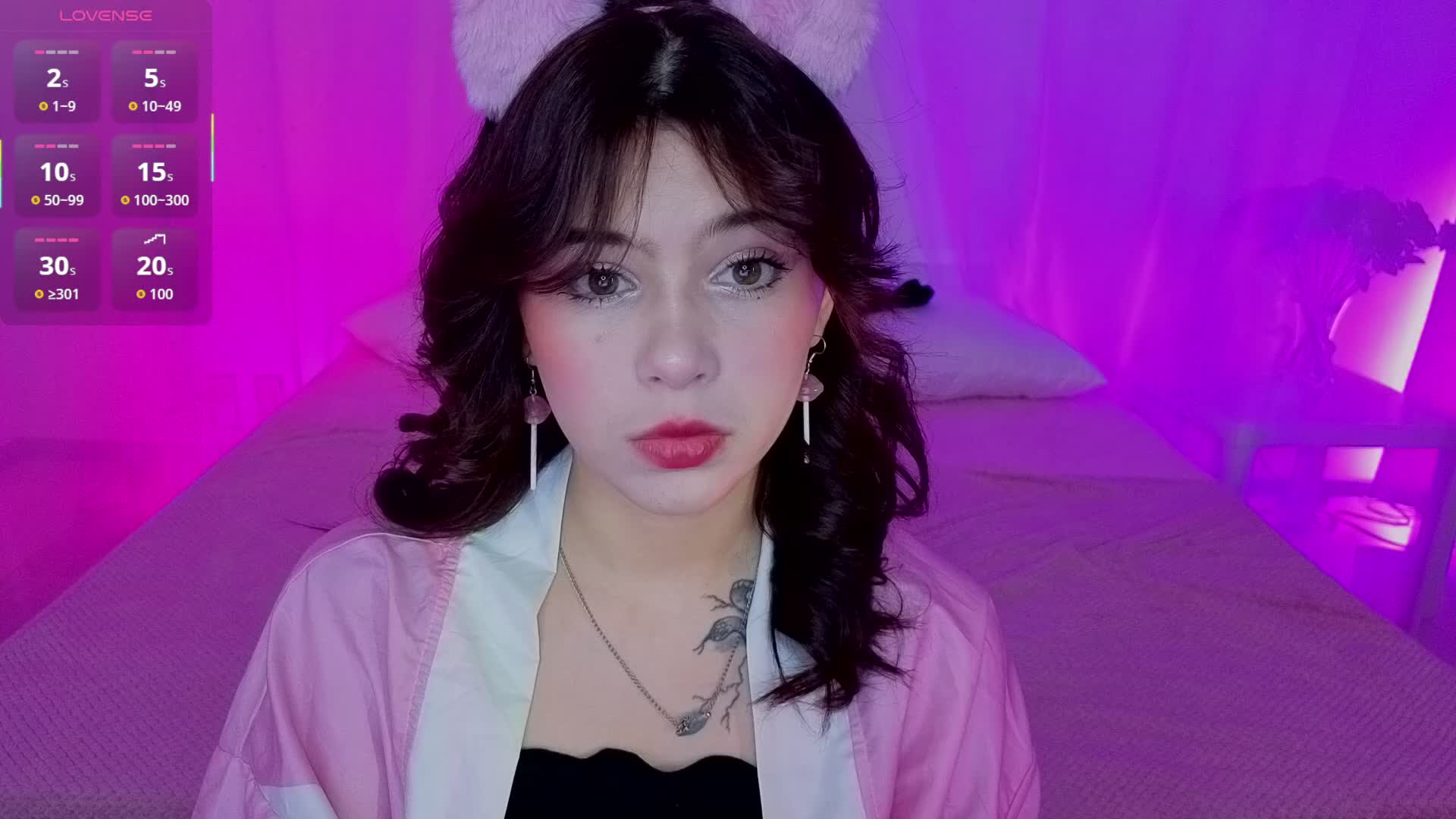 CoralineJones Live Sex December 15, 2025