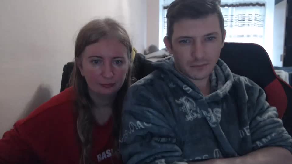 jenisandpeter Live Sex December 13, 2025