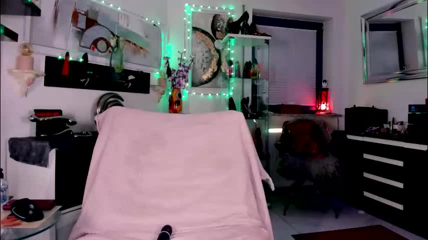 2bigass4_u Live Sex 2025.11.30