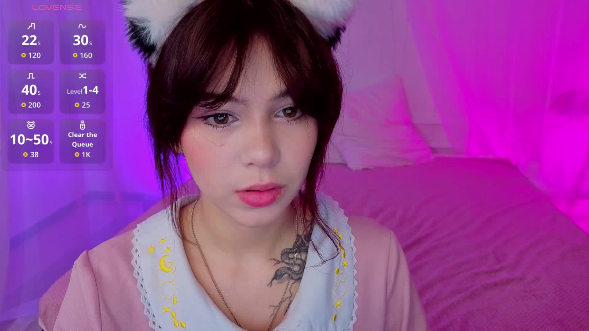 CoralineJones Live Sex December 15, 2025