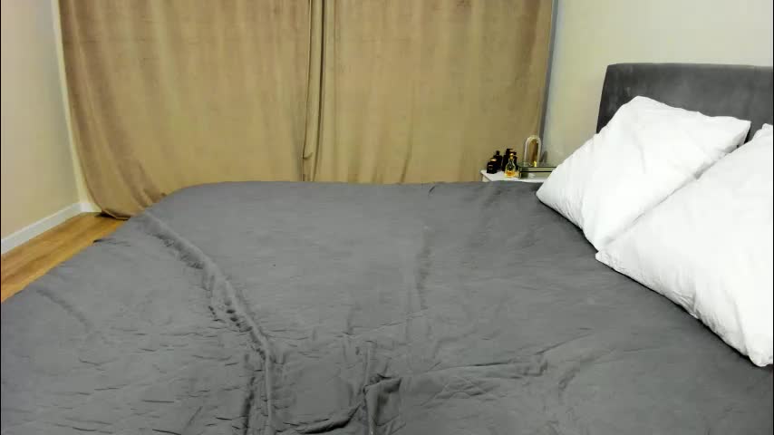 noelle_natty Live Sex December 13, 2025