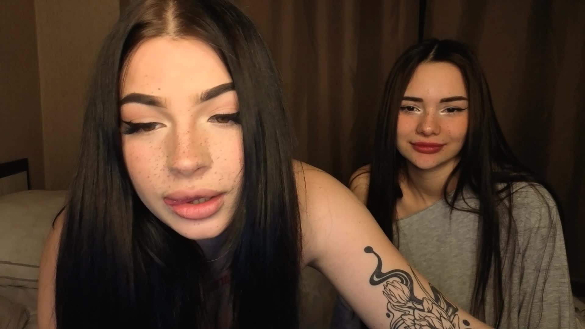 LisaAndDenis Live Sex November 30, 2025