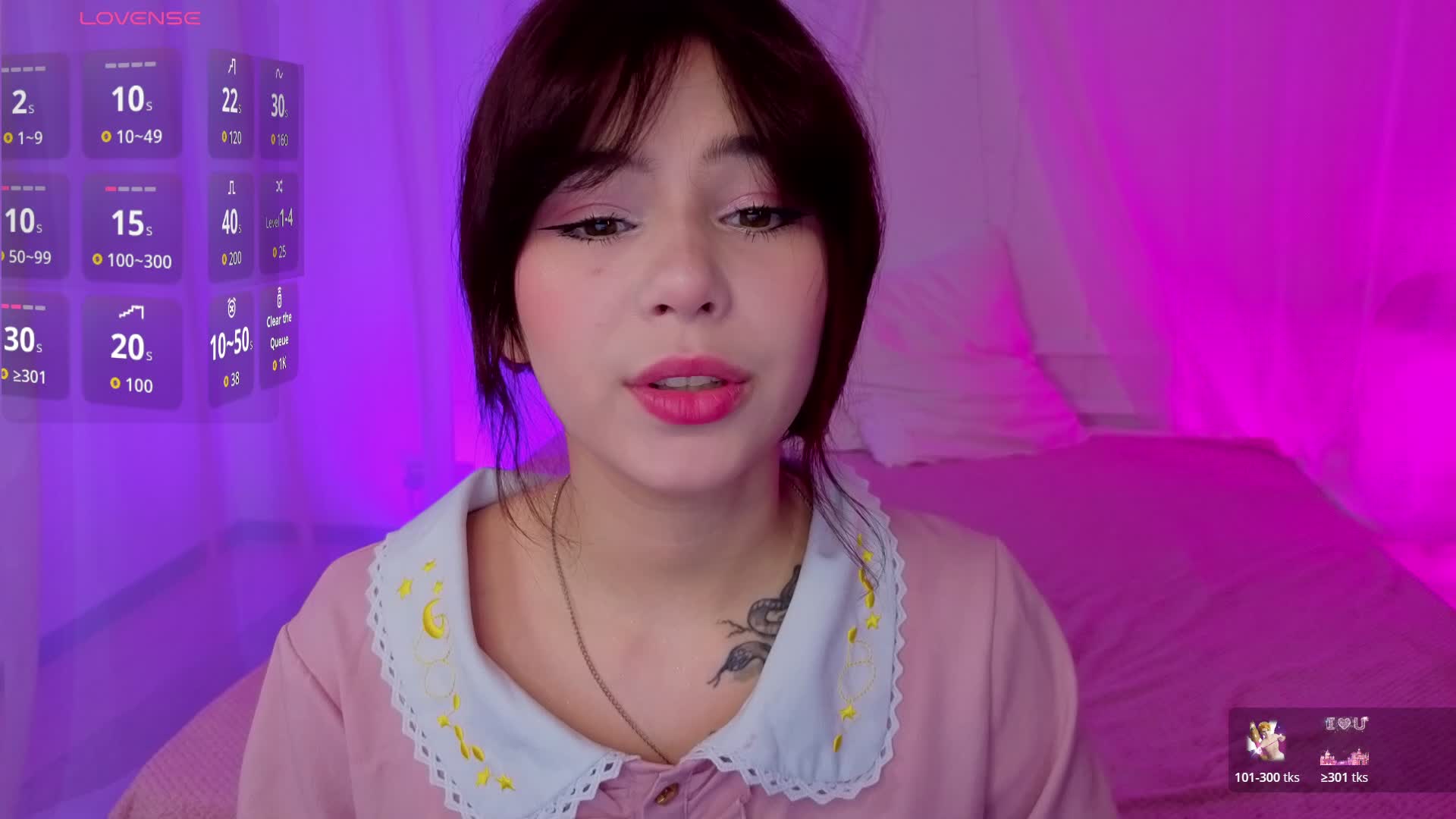 CoralineJones Live Sex December 15, 2025