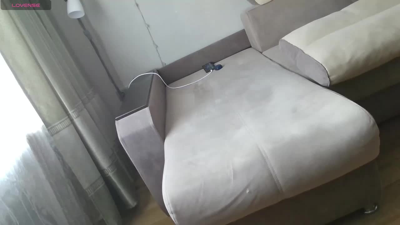 Milaa1998 Live Sex December 13, 2025