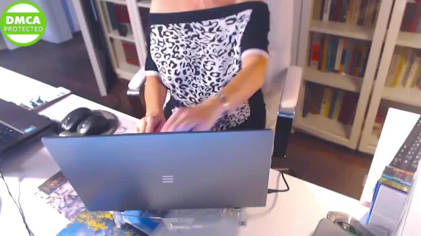 _Angelina_ Live Sex December 1, 2025