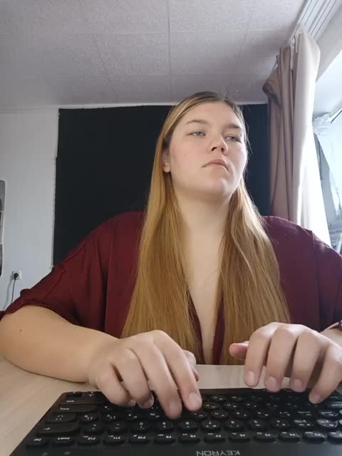 Kakdelaman Live Sex November 30, 2025