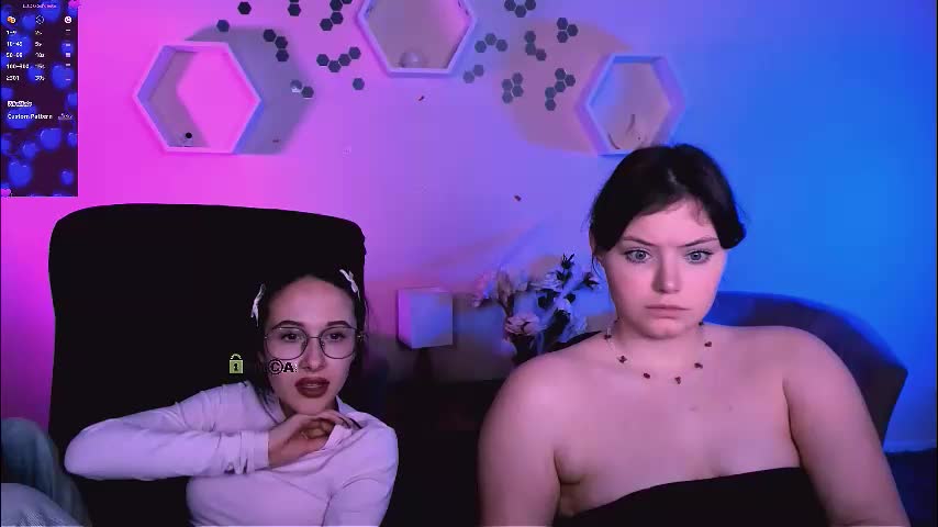 mona_cloud Live Sex December 13, 2025