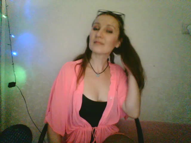Yuliya333 Live Sex 2025.12.01