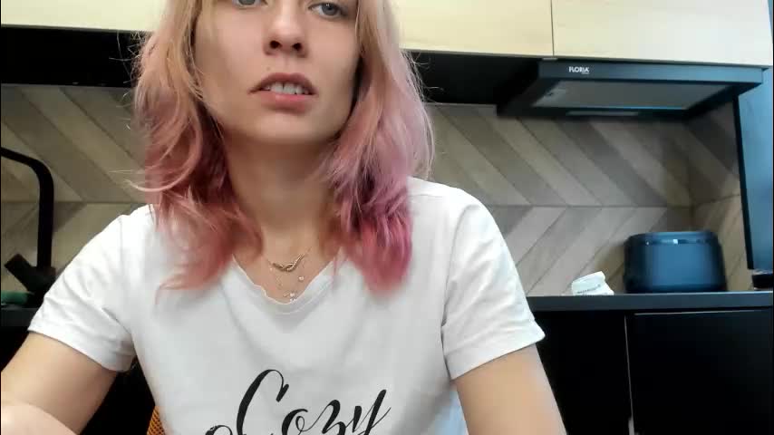 karoline121 Live Sex December 14, 2025