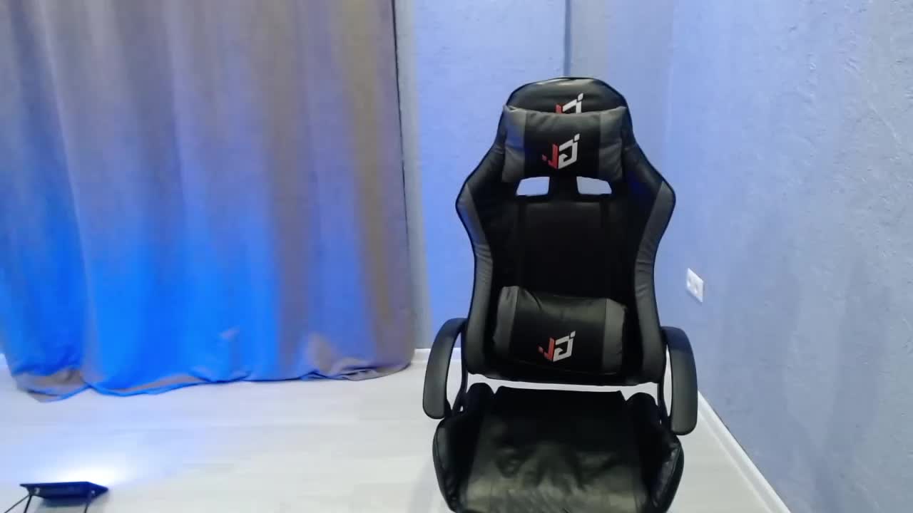 FalconFamily Live Sex December 1, 2025