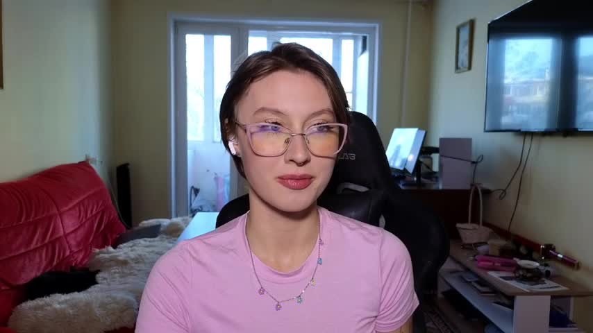 MalvinaBlum Live Sex December 1, 2025