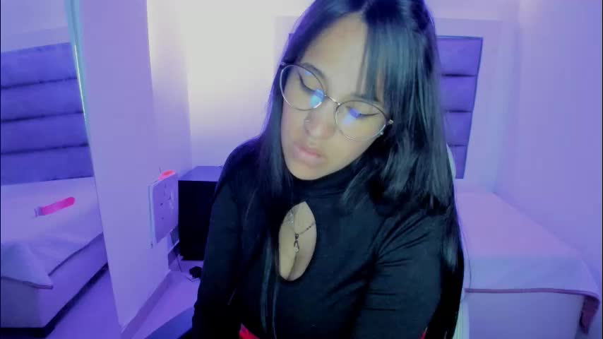 andrea_brunette_ Live Sex December 13, 2025