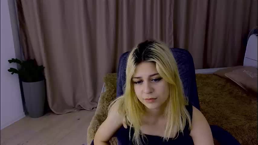 apheliastar Live Sex December 12, 2025