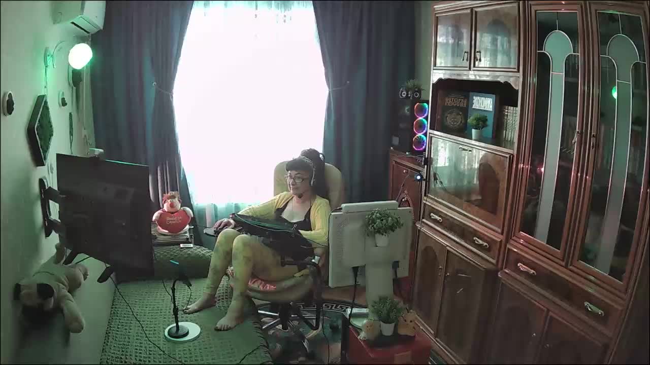 Infodar Live Sex December 13, 2025