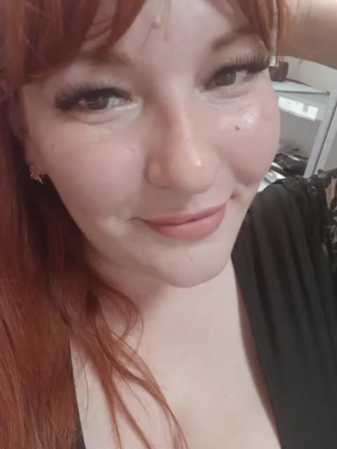 MiaLovely Live Sex December 12, 2025