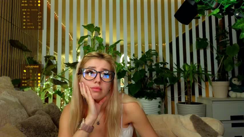 FlowwwerGirl Live Sex December 14, 2025