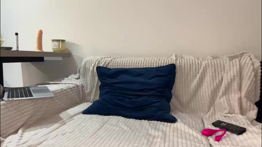 luis7777hui Live Sex December 13, 2025