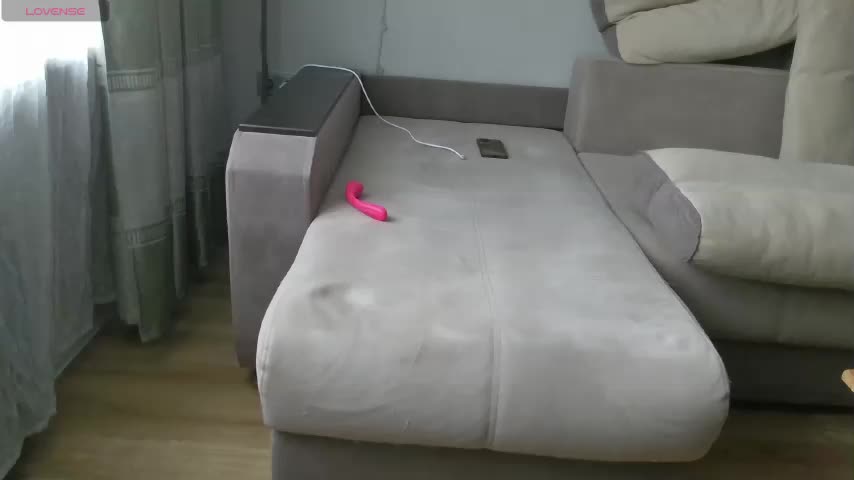 Milaa1998 Live Sex December 13, 2025