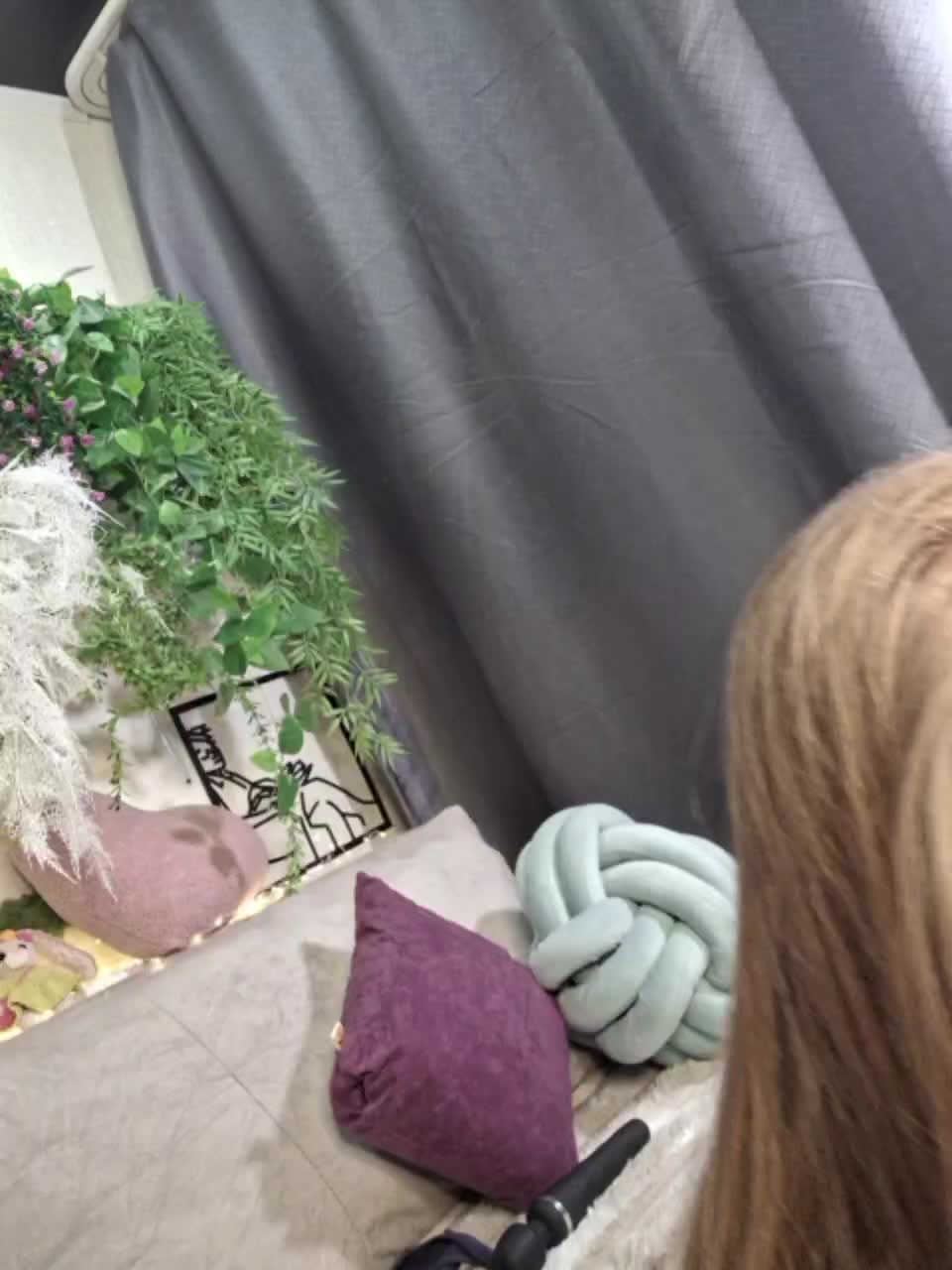 -scyrim- Live Sex December 14, 2025