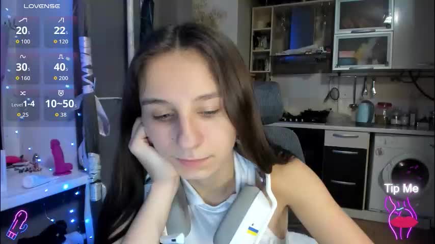 _nika_kik Live Sex December 14, 2025