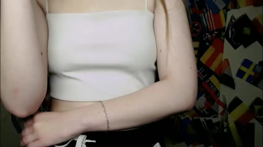 raspberry0101 Live Sex December 13, 2025